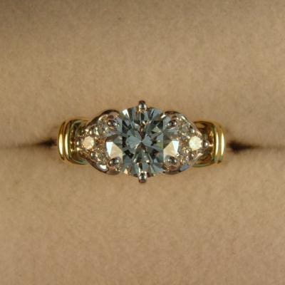 CroppedImage400400 1.21 G VVS2 diam ring