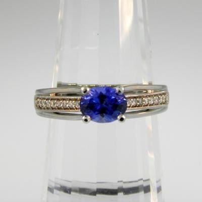 CroppedImage400400 sapphire e w ring