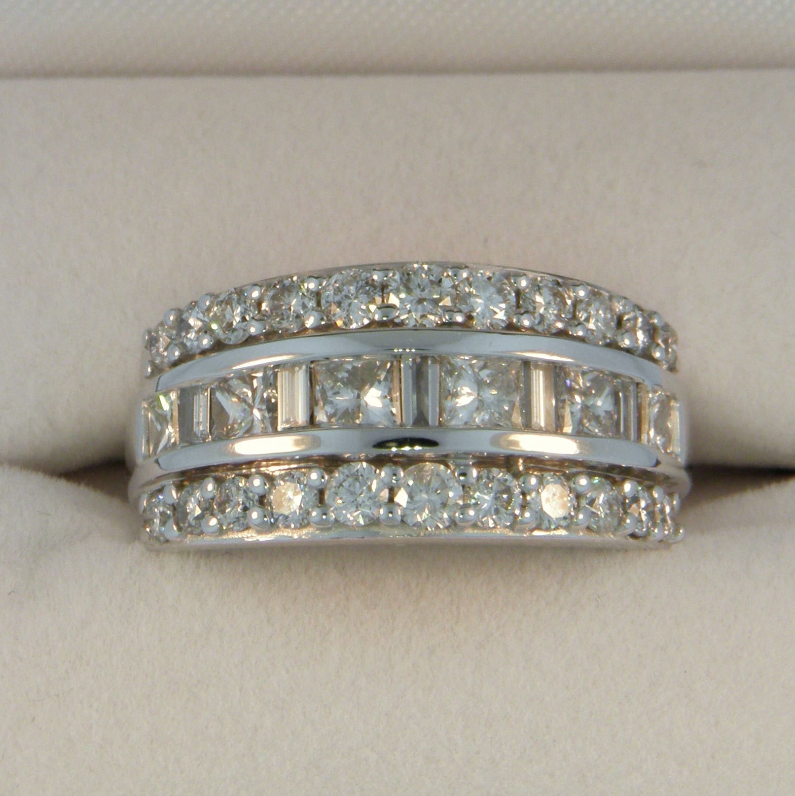 diamthreerowband