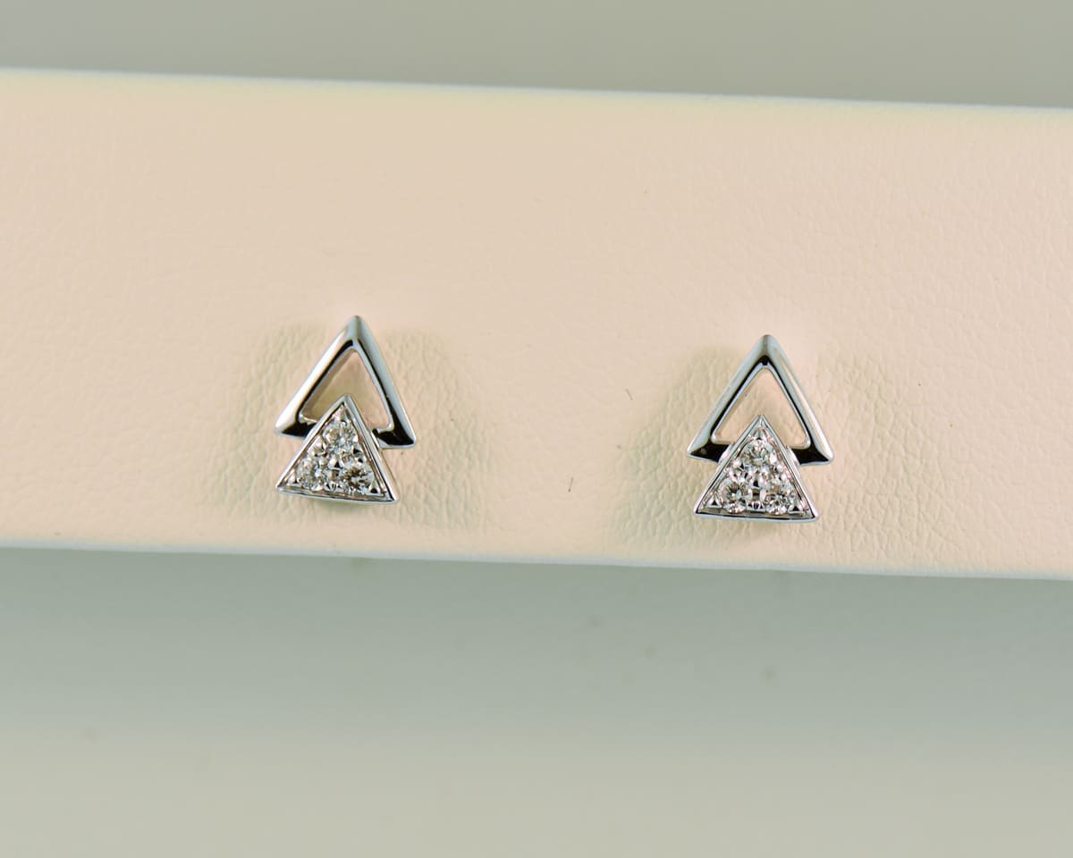 angular diamond white gold stud earrings 3