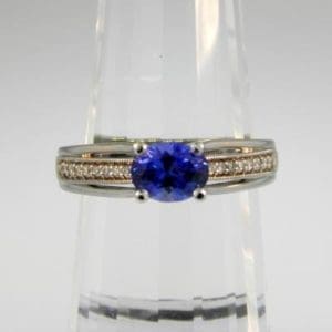 CroppedImage400400 sapphire e w ring